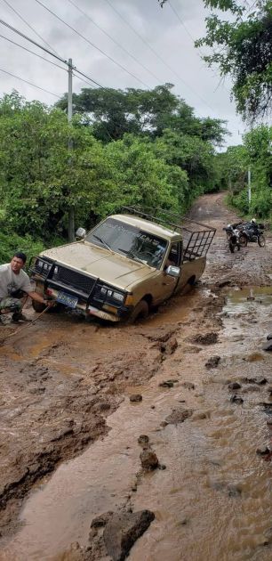 unbefahrbare Straßen in der Gemeinde el Ceibillo,Ahuachapan, El Salvador 2024